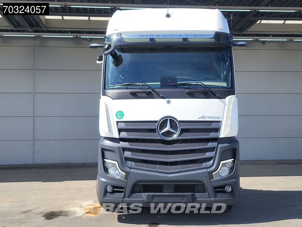 Mercedes Actros 1845 4X2 GigaSpace Retarder Standklima ACC Navi