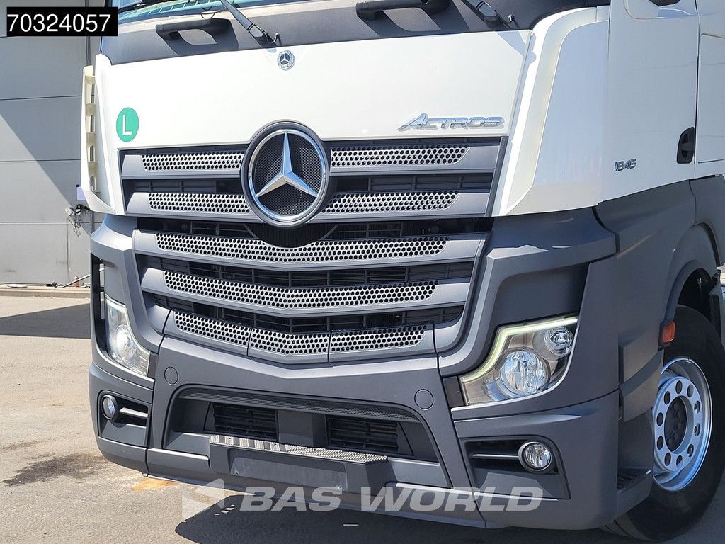 Mercedes Actros 1845 4X2 GigaSpace Retarder Standklima ACC Navi