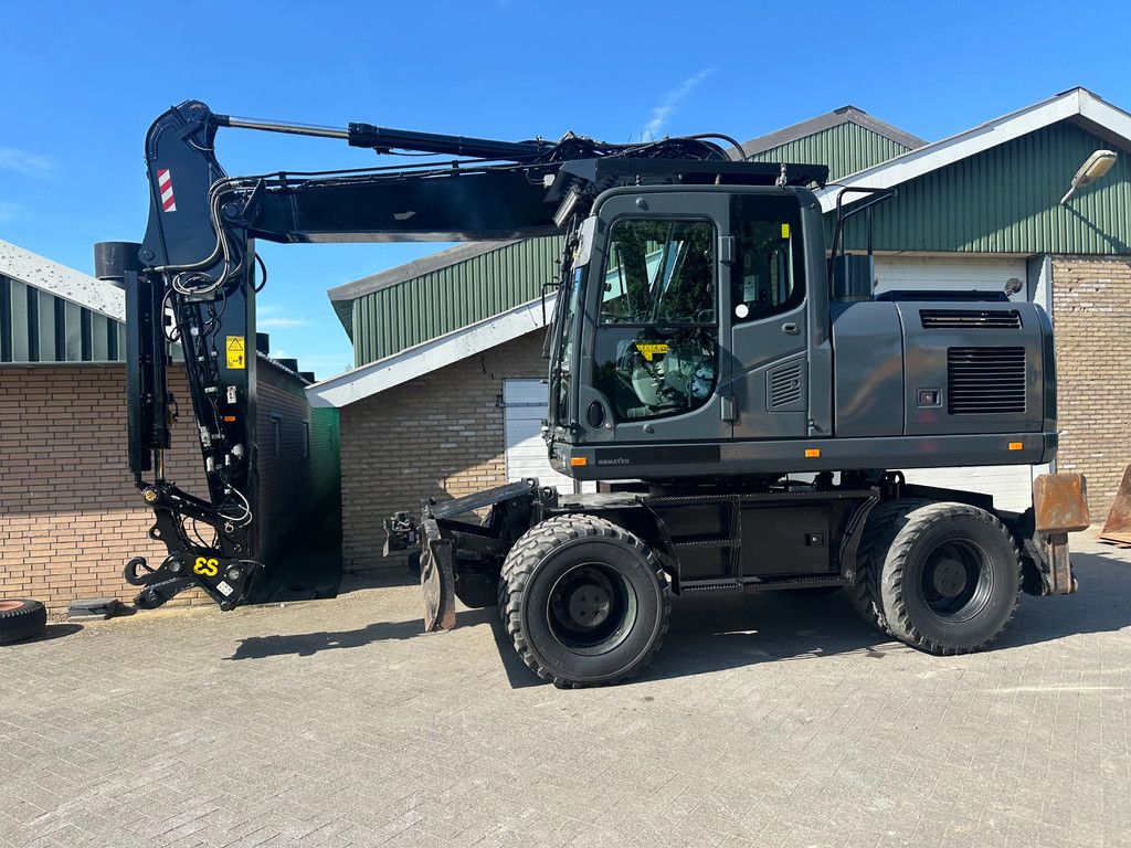 Komatsu PW180-10