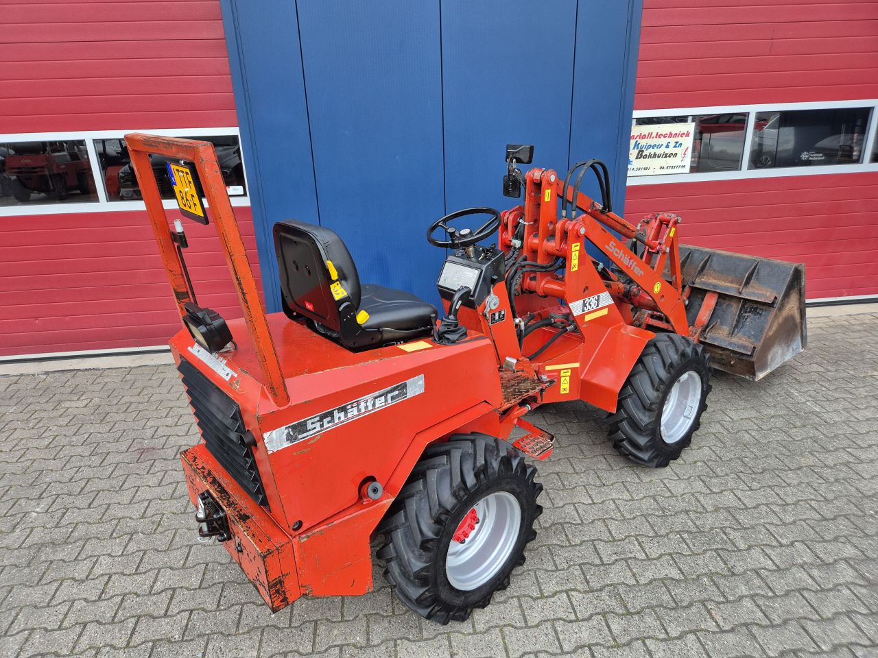 SCHAFFER 336 SHOVEL 36PK MET KENTEKEN