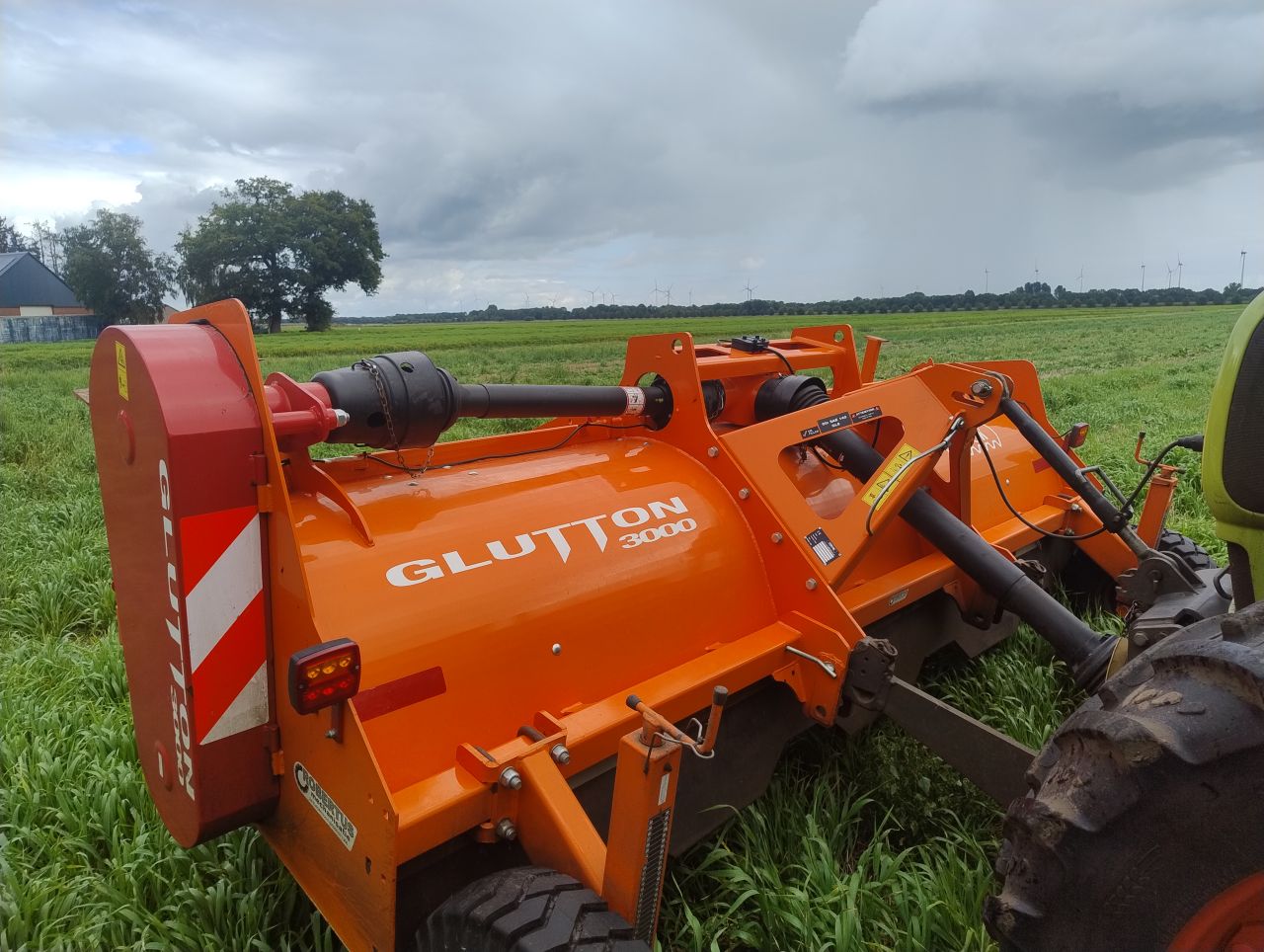 Struik Glutton 3000 4-rijige loofklapper BJ2020