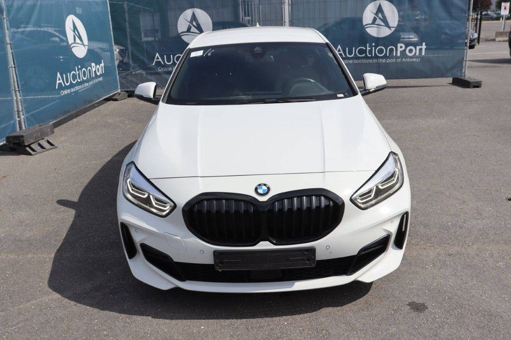 BMW 1 Benziner 136 PS Pkw 2021 (Marge)