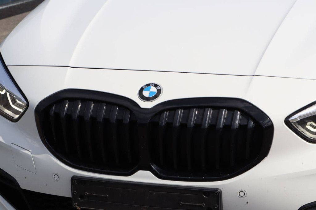 BMW 1 Benziner 136 PS Pkw 2021 (Marge)