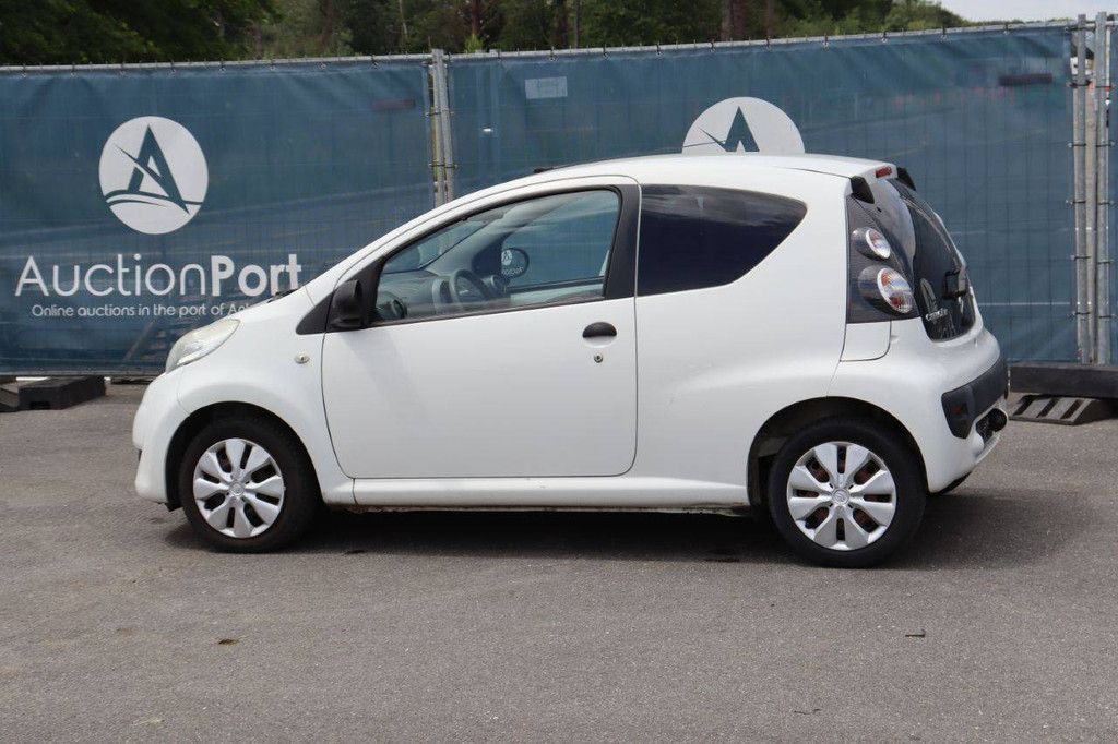 Passenger car Citroën C1 Petrol 68hp 2010 (Margin)