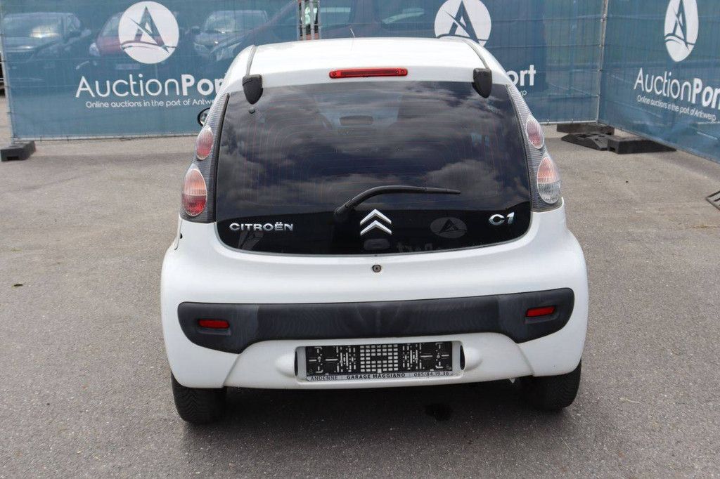Passenger car Citroën C1 Petrol 68hp 2010 (Margin)