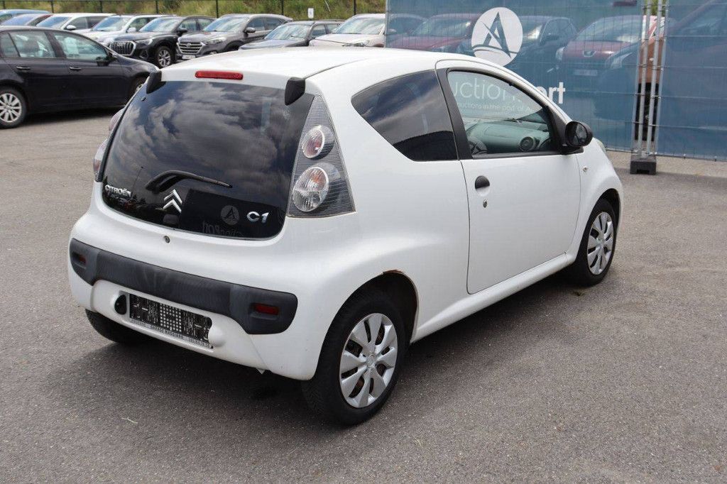 Passenger car Citroën C1 Petrol 68hp 2010 (Margin)