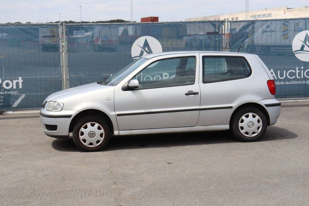 Pkw Volkswagen Polo Benzin 55 PS 2000 (Marge)