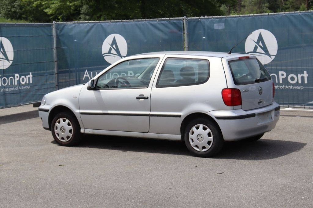 Pkw Volkswagen Polo Benzin 55 PS 2000 (Marge)