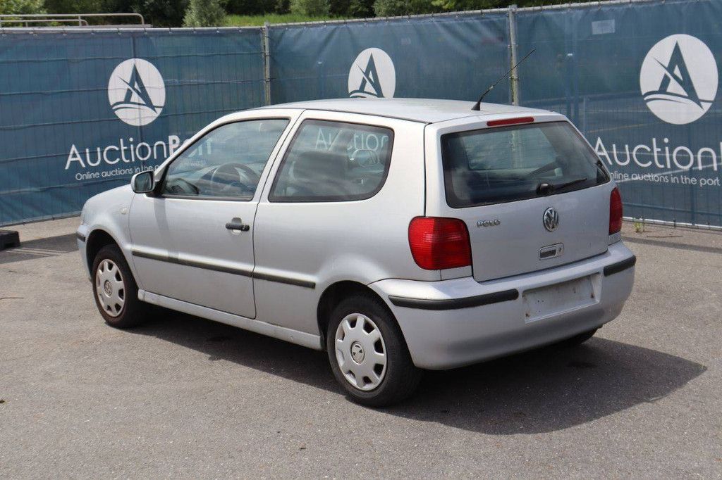 Pkw Volkswagen Polo Benzin 55 PS 2000 (Marge)