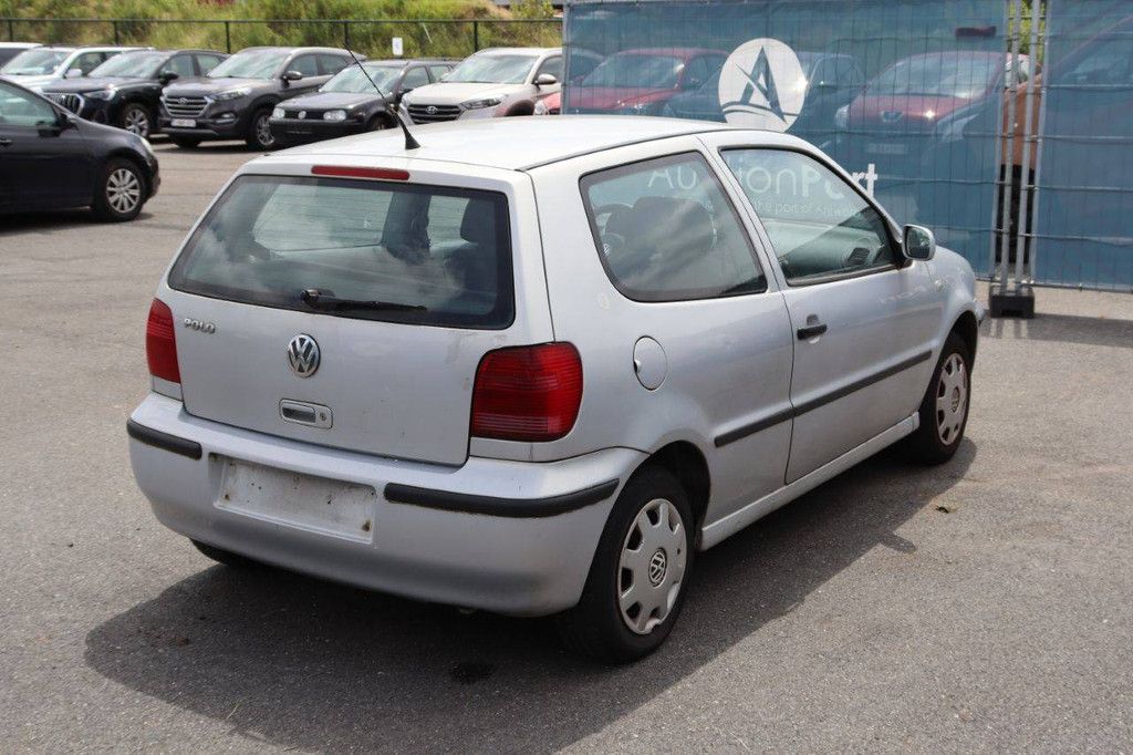 Pkw Volkswagen Polo Benzin 55 PS 2000 (Marge)