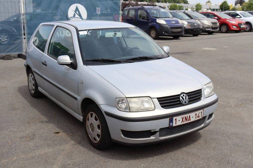 Pkw Volkswagen Polo Benzin 55 PS 2000 (Marge)