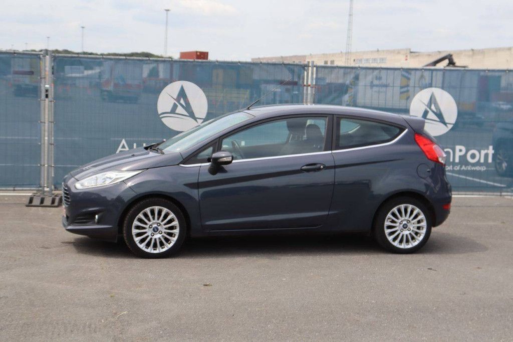 Passenger car Ford Fiesta Petrol 100hp 2014 (Margin)
