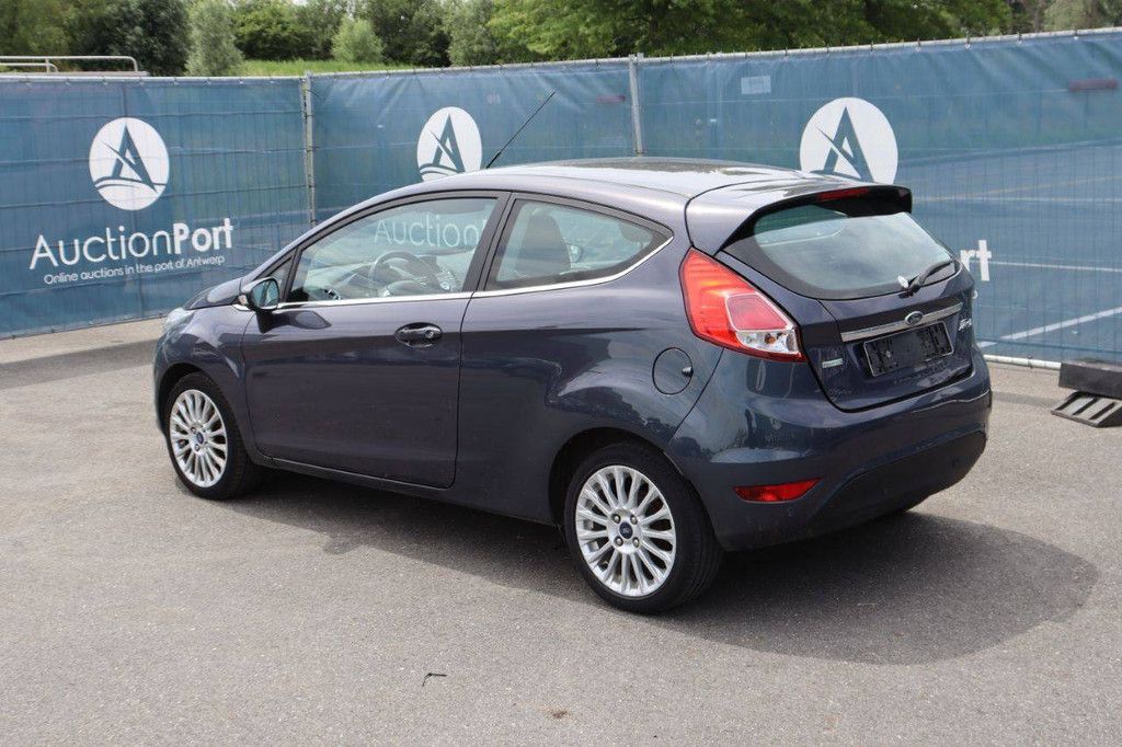 Passenger car Ford Fiesta Petrol 100hp 2014 (Margin)