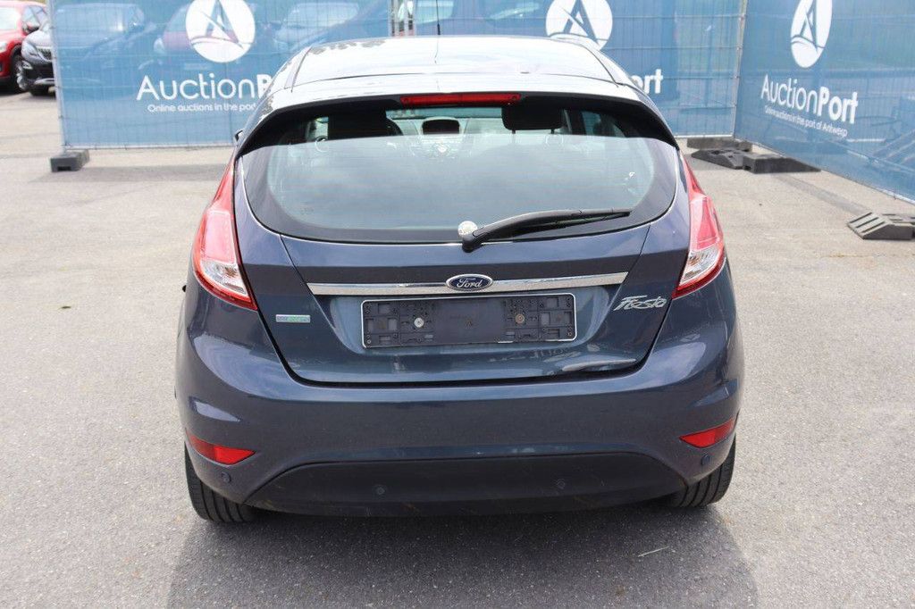 Passenger car Ford Fiesta Petrol 100hp 2014 (Margin)