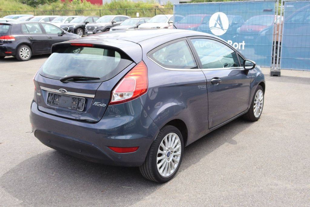 Passenger car Ford Fiesta Petrol 100hp 2014 (Margin)