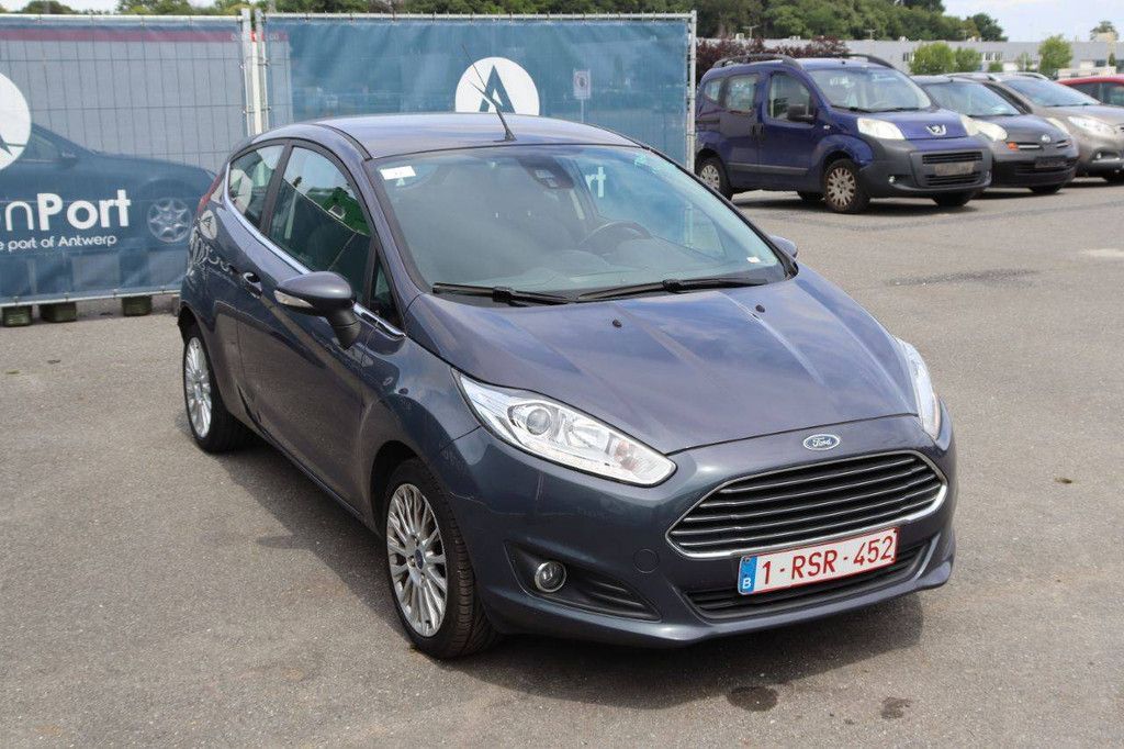 Passenger car Ford Fiesta Petrol 100hp 2014 (Margin)
