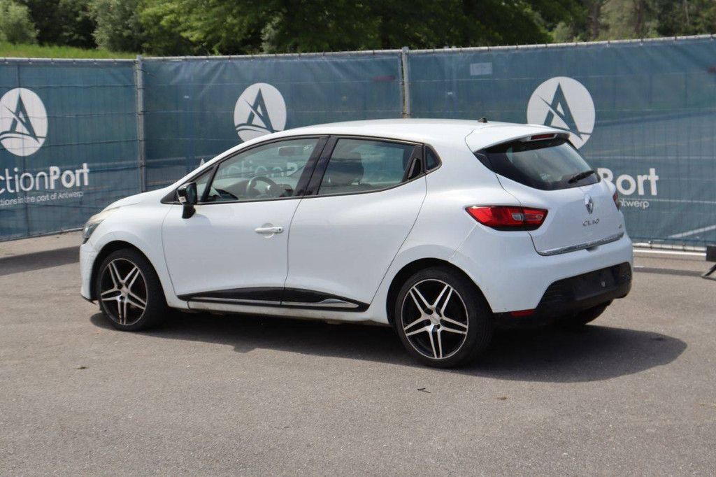 Passenger car Renault Clio Diesel 75hp 2013 (Margin)