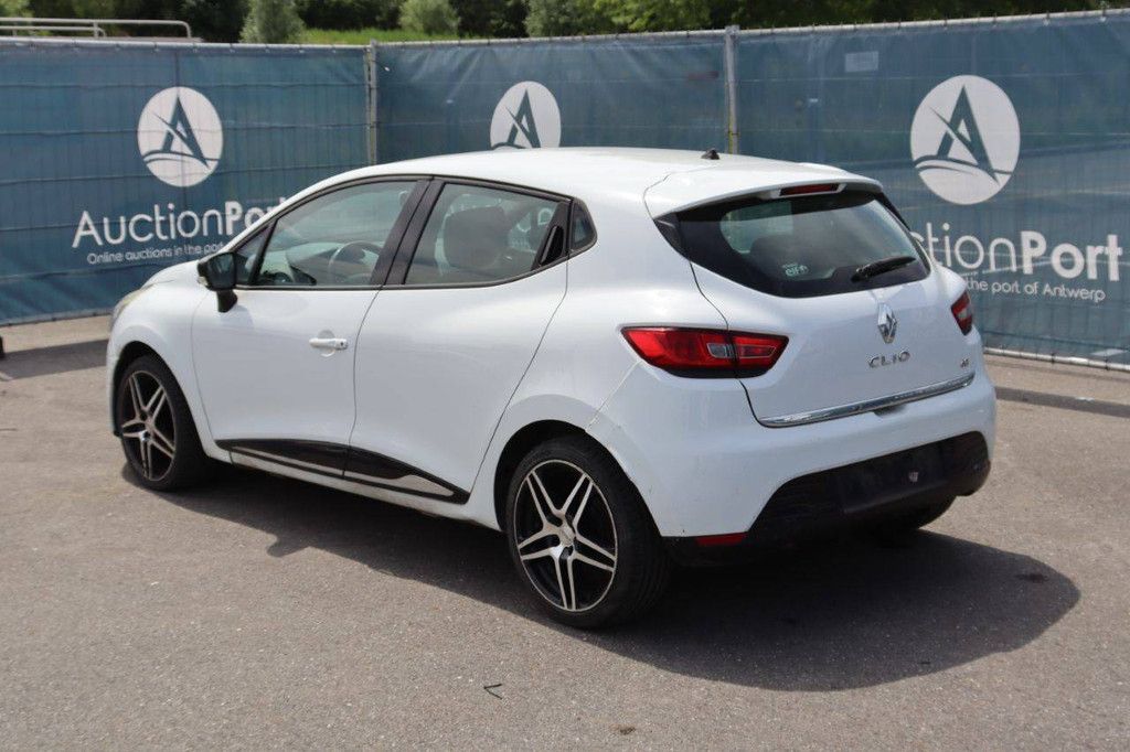 Passenger car Renault Clio Diesel 75hp 2013 (Margin)