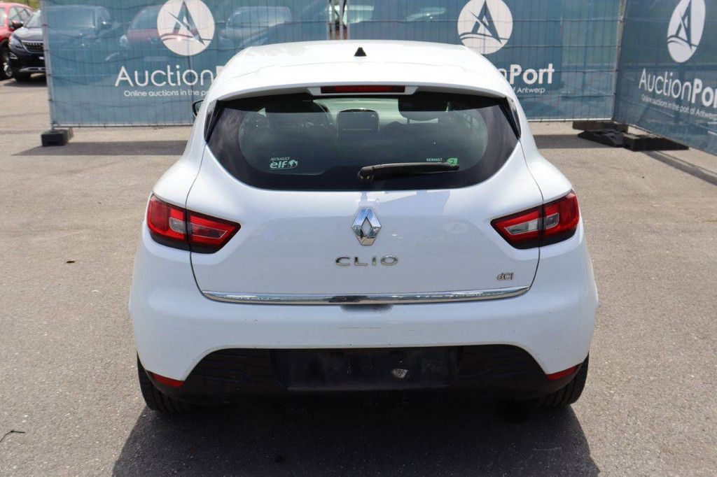 Passenger car Renault Clio Diesel 75hp 2013 (Margin)