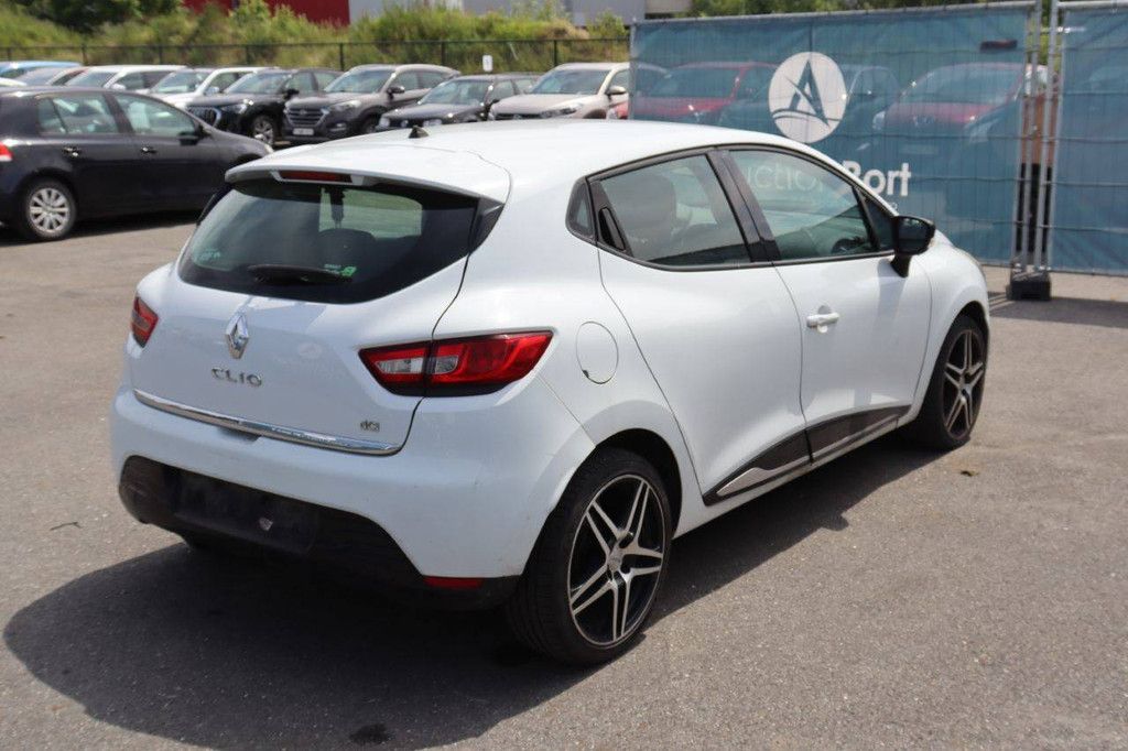Passenger car Renault Clio Diesel 75hp 2013 (Margin)