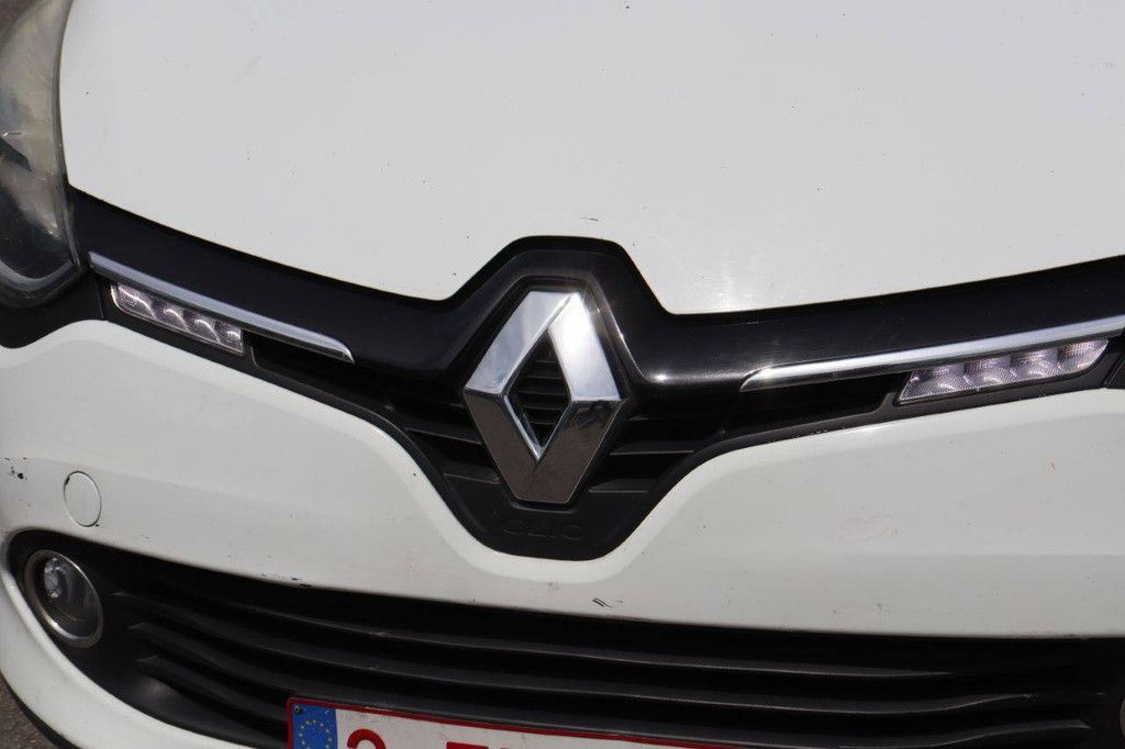 Passenger car Renault Clio Diesel 75hp 2013 (Margin)