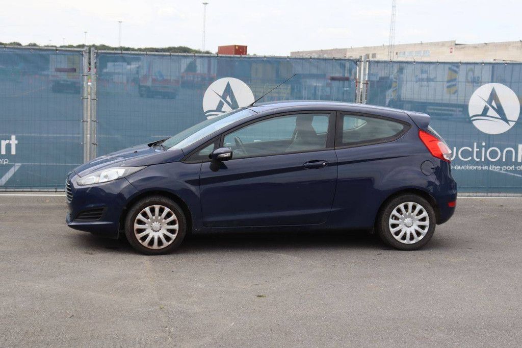 Passenger car Ford Fiesta Petrol 82hp 2015 (Margin)
