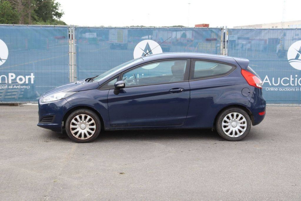 Passenger car Ford Fiesta Petrol 82hp 2015 (Margin)