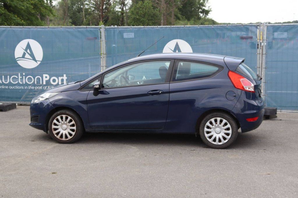 Passenger car Ford Fiesta Petrol 82hp 2015 (Margin)