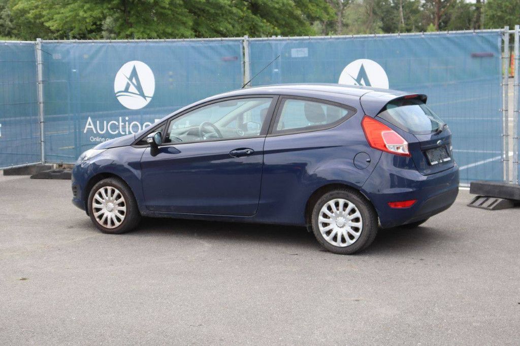 Passenger car Ford Fiesta Petrol 82hp 2015 (Margin)