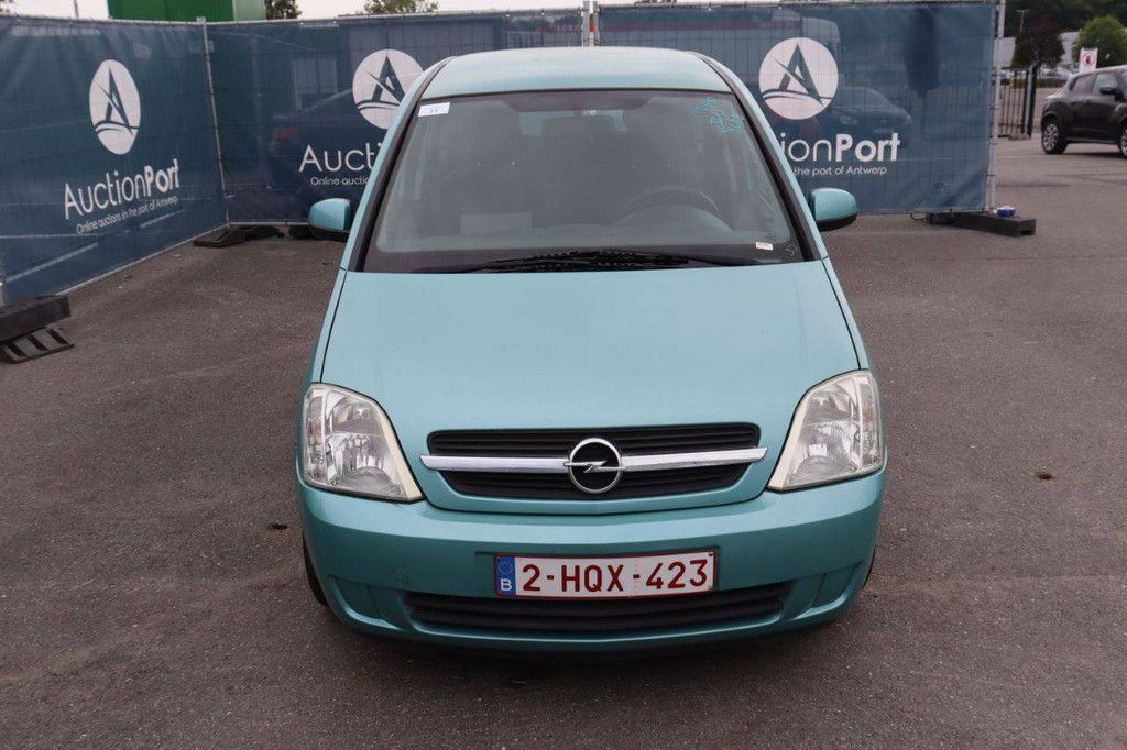 Passenger car Opel Movano Diesel 100hp 2004 (Margin)