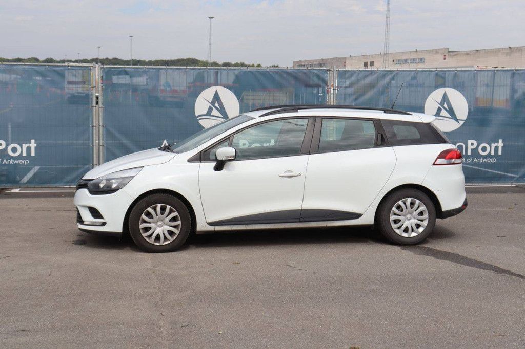 Passenger car Renault Clio Petrol 77hp 2019 (Margin)