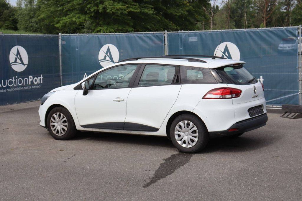 Passenger car Renault Clio Petrol 77hp 2019 (Margin)