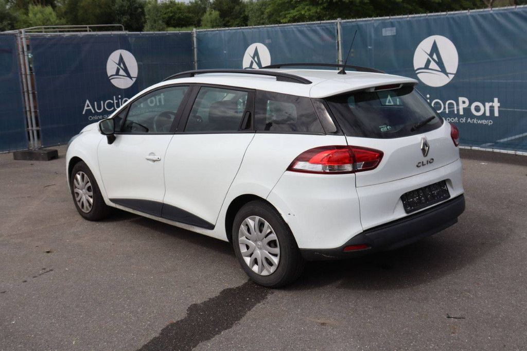 Passenger car Renault Clio Petrol 77hp 2019 (Margin)