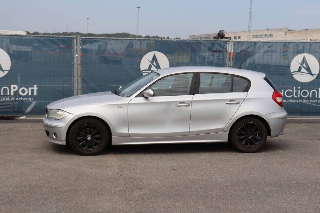Passenger car BMW 116i Petrol 115hp 2005 (Margin)