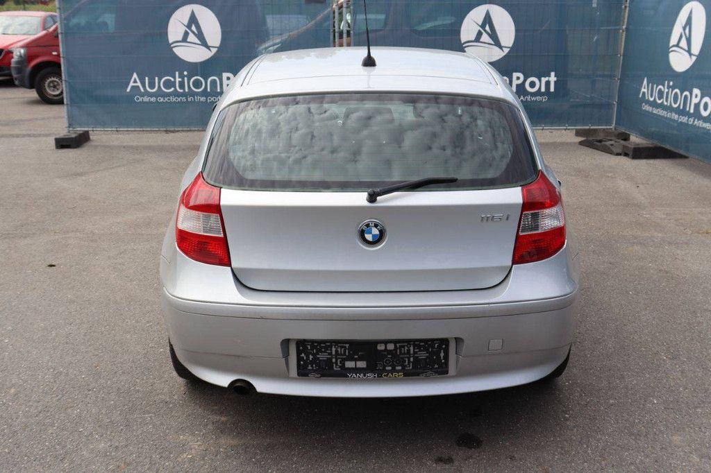 Passenger car BMW 116i Petrol 115hp 2005 (Margin)