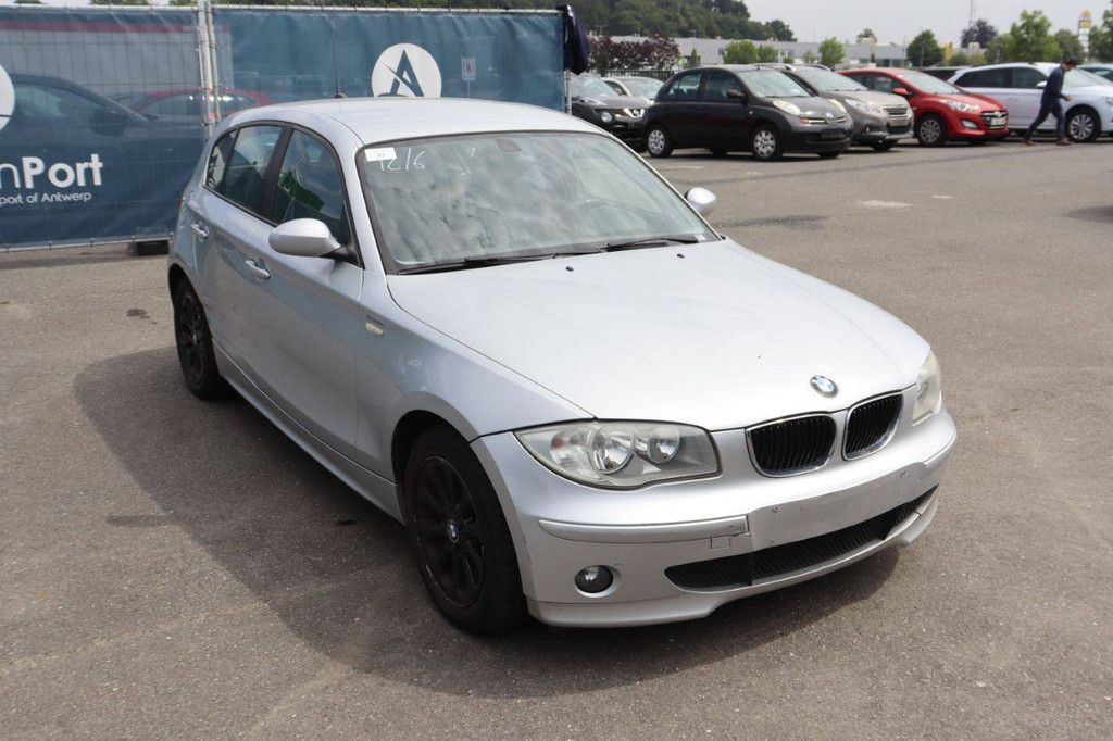 Passenger car BMW 116i Petrol 115hp 2005 (Margin)