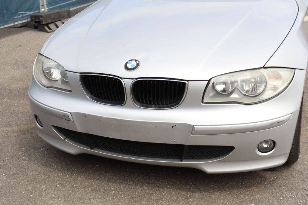 Passenger car BMW 116i Petrol 115hp 2005 (Margin)