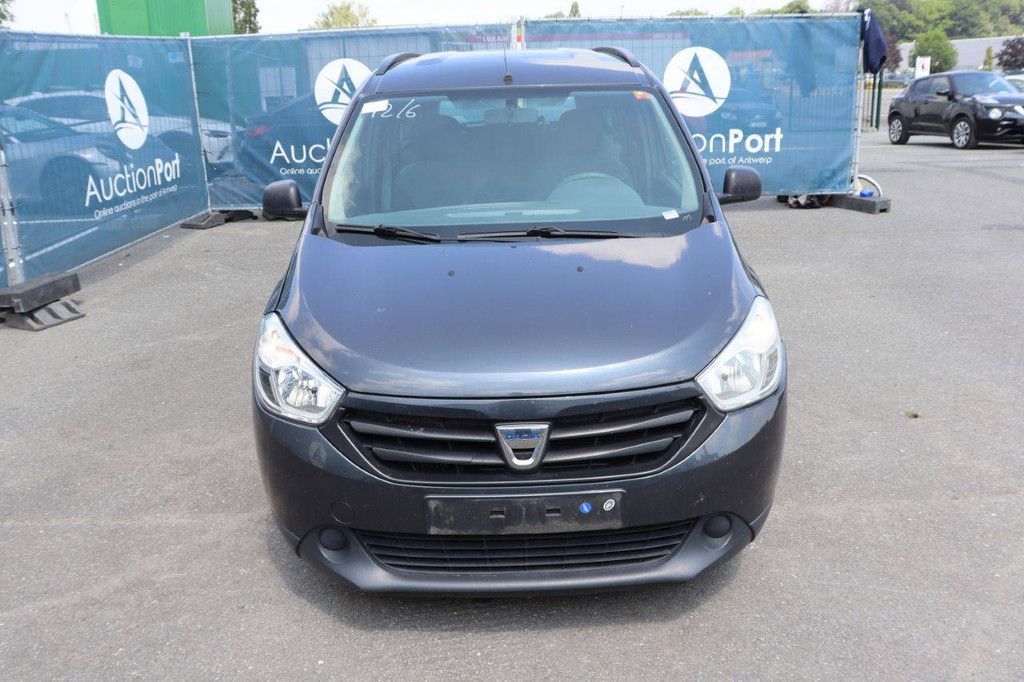 Dacia Lodgy Pkw Benzin 115 PS 2014 (Margin)
