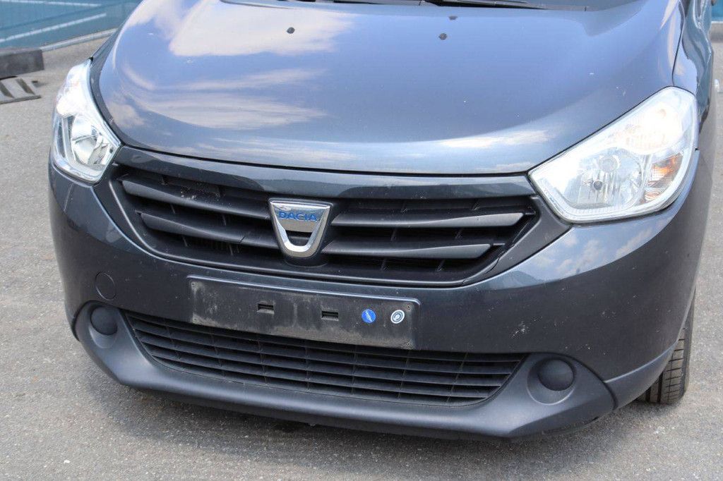 Dacia Lodgy Pkw Benzin 115 PS 2014 (Margin)
