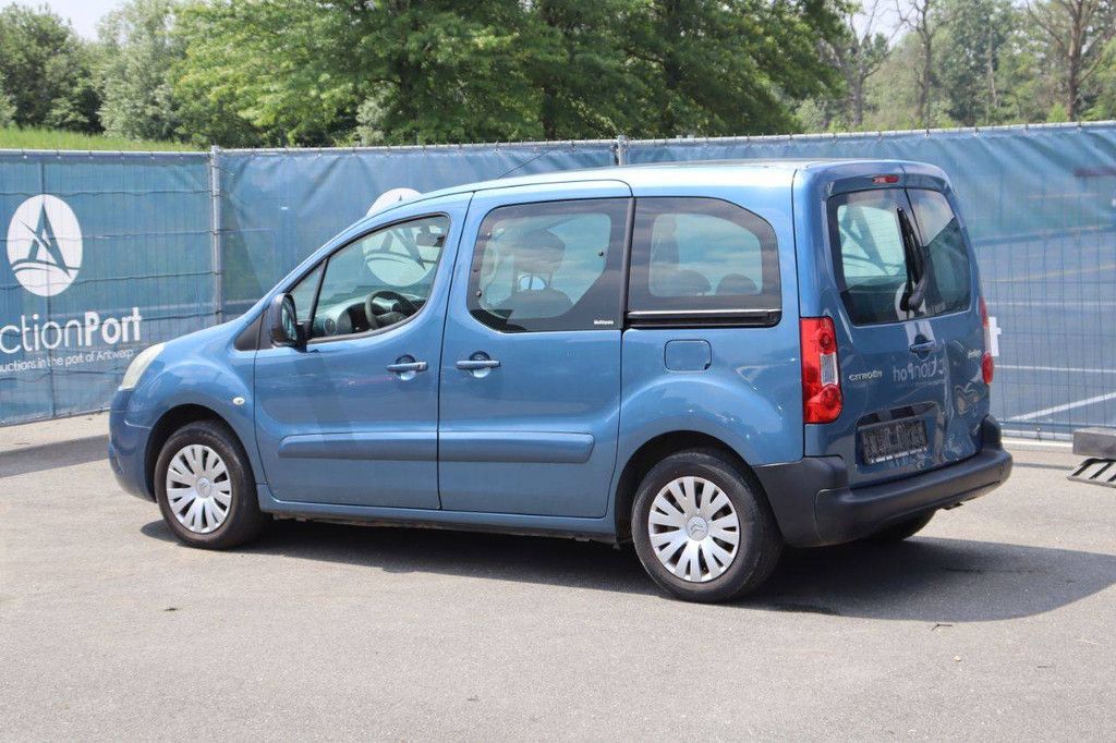 Passenger car Citroën Berlingo Petrol 120hp 2011 (Margin)