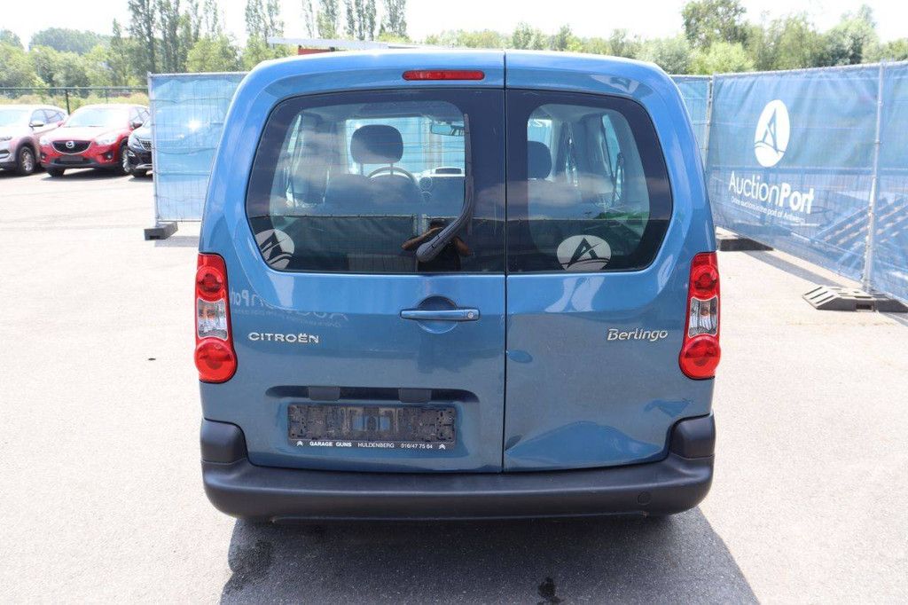 Passenger car Citroën Berlingo Petrol 120hp 2011 (Margin)