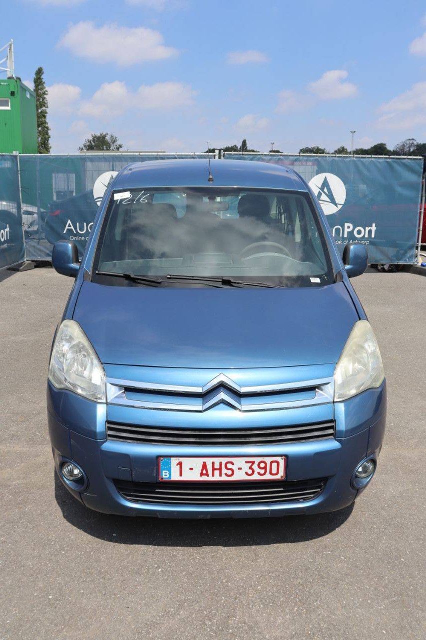 Passenger car Citroën Berlingo Petrol 120hp 2011 (Margin)