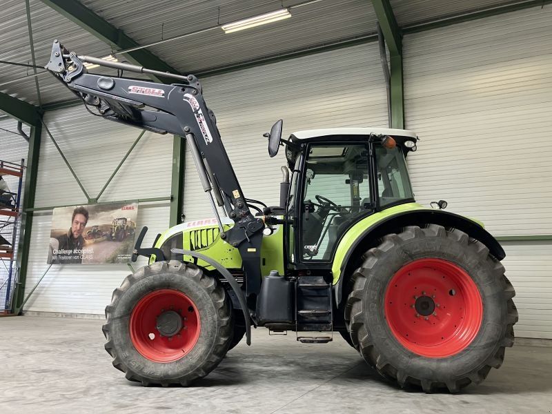 Claas ARION 640