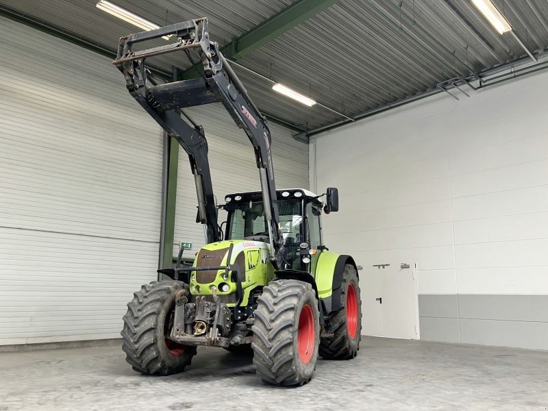 Claas ARION 640