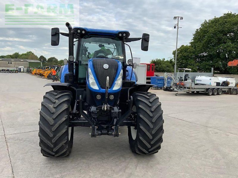 New Holland t7.210 auto command (st26810)