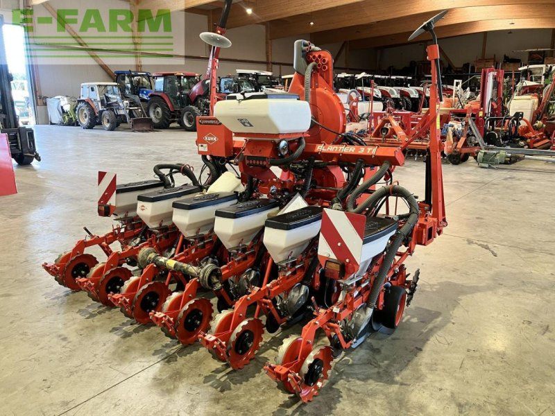 Kuhn planter 3 ti varimax isobus