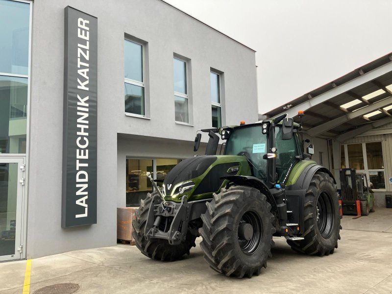 Valtra Q305