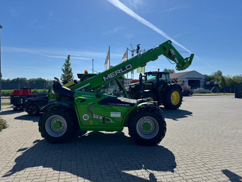 Merlo TF 33.9-140 mit Anbaugeräten