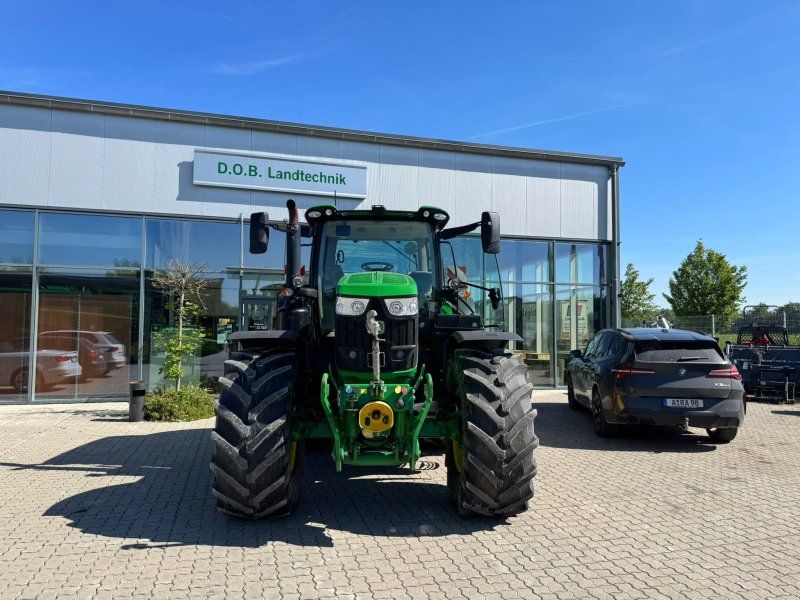 John Deere 6175R