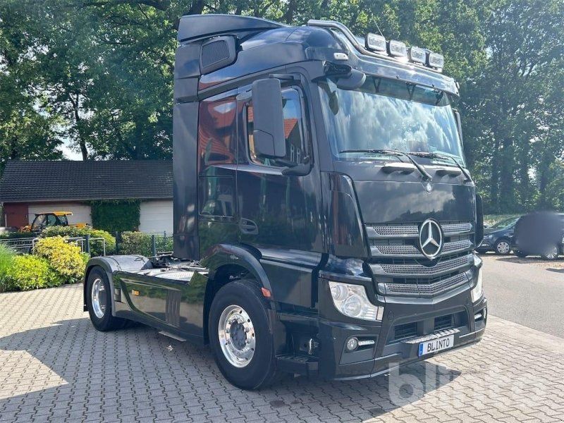 Mercedes-Benz Actros 1843
